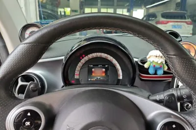 Smart Fortwo 2018, 68200 км, за 13831 USD - фото 10