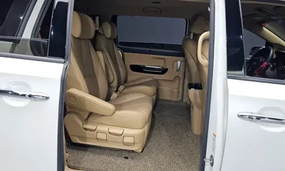 Kia Canival 2019, 120259 км, за 9751.02 USD - фото 12