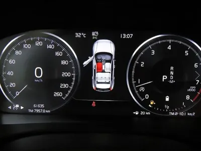 Volvo XC40 2021, 61631 км, за 19036.37 USD - фото 9