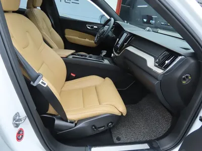 Volvo XC60 2019, 53722 км, за 21143.04 USD - фото 7