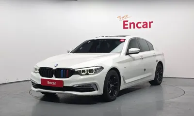 BMW 5-Series · 2018 год