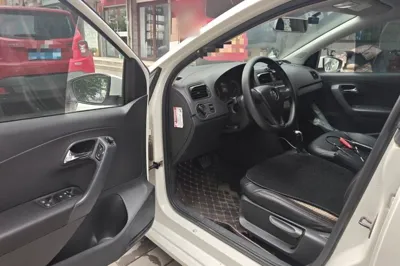 Volkswagen Polo 2016, 74200 км, за 5038 USD - фото 24