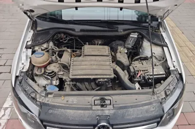 Volkswagen Polo 2016, 74200 км, за 5038 USD - фото 29