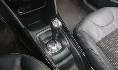 Peugeot 2008 2015, 122503 км, за 2576.81 USD - фото 9
