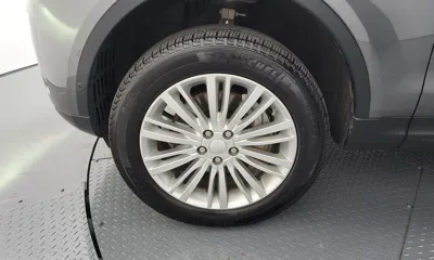 Land Rover Discovery 2019, 197013 км, за 16187.64 USD