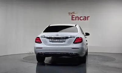 Mercedes-Benz E-Class 2019, 79454 км, за 19450.97 USD