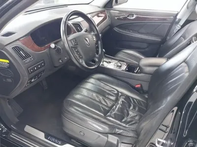 Hyundai Equus 2011, 124638 км, за 3957.71 USD