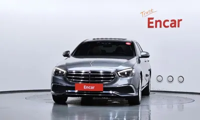 Mercedes-Benz E-Class 2023, 61296 км, за 24281.21 USD
