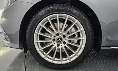 Mercedes-Benz E-Class 2023, 61296 км, за 24281.21 USD