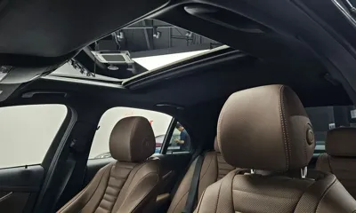Mercedes-Benz E-Class 2023, 61296 км, за 24097.73 USD - фото 16