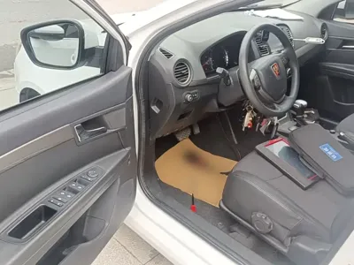 Roewe 350 2015, 80399 км, за 1648 USD - фото 16