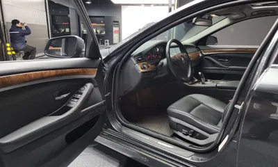 BMW 5-Series 2010, 105812 км, за 5231.78 USD - фото 10