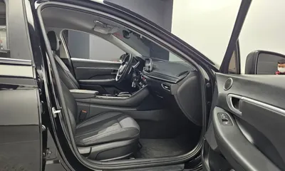 Hyundai Sonata 2020, 25486 км, за 9302.64 USD - фото 12