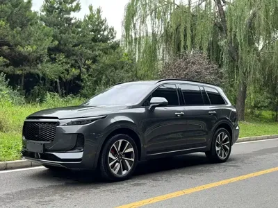 Li Auto Li ONE · 2022 год