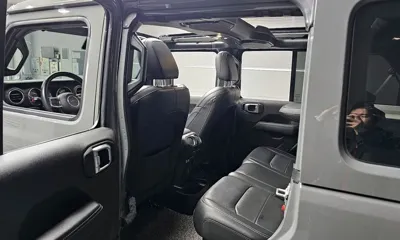 Jeep Wrangler 2022, 26891 км, за 30327.05 USD - фото 11