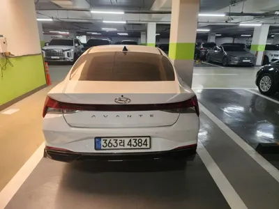 Hyundai Avante 2023, 89721 км, за 8533.54 USD
