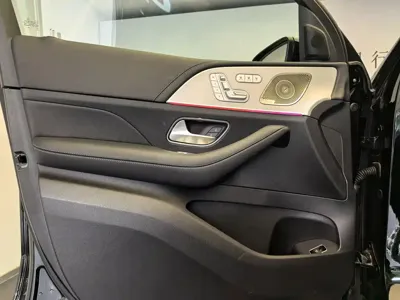 Mercedes-Benz GLE Coupe AMG 2025, 4200 км, за 102705.48 USD - фото 11