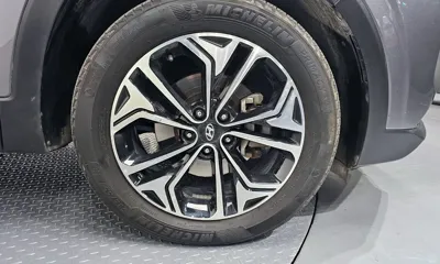 Hyundai Santafe 2019, 139998 км, за 12487.61 USD