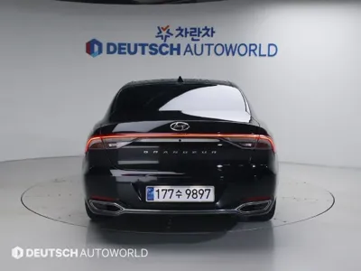 Hyundai Grandeur 2022, 156000 км, за 10742.68 USD