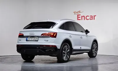Audi Q5 2023, 16241 км, за 30662.23 USD