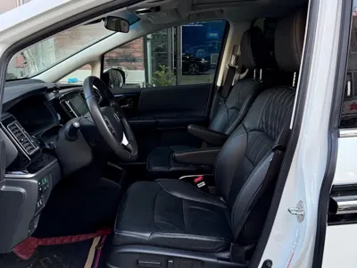 Honda Elysion 2021, 68000 км, за 23071.95 USD