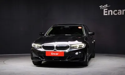 BMW 3-Series 2023, 25360 км, за 21923 USD