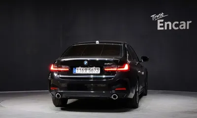 BMW 3-Series 2023, 25360 км, за 21923 USD