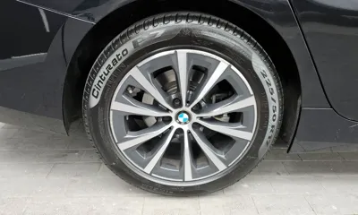 BMW 3-Series 2023, 25360 км, за 21923 USD