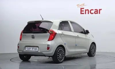 Kia Morning 2013, 128959 км, за 1805.17 USD
