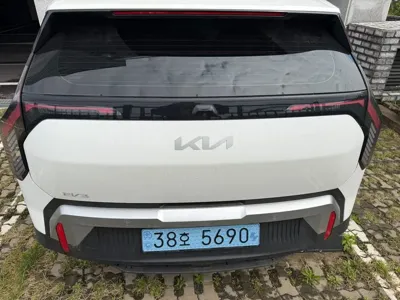 Kia EV3 2026, 9200 км, за 7348.54 USD - фото 8