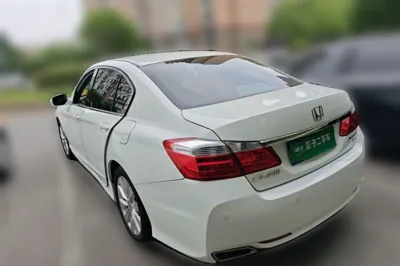 Honda Accord 2016, 130100 км, за 8730 USD