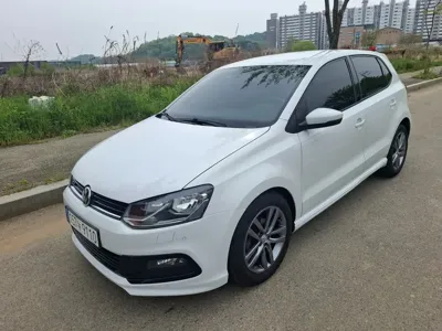 Volkswagen Polo · 2016 год