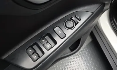 Kia Stonic 2019, 98753 км, за 5750.93 USD - фото 18