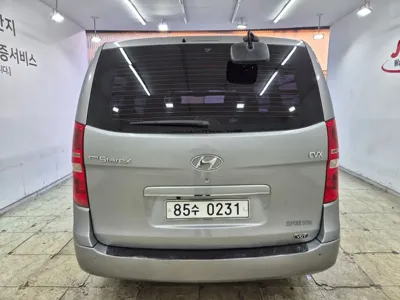 Hyundai Starex 2012, 153357 км, за 4162.54 USD