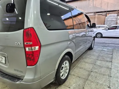 Hyundai Starex 2012, 153357 км, за 4162.54 USD