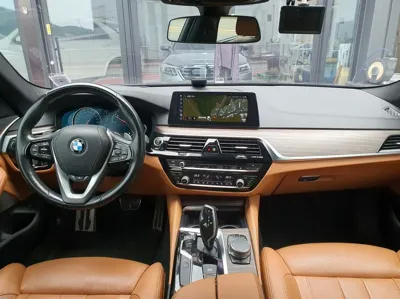 BMW 5-Series 2017, 326275 км, за 10289.27 USD - фото 5