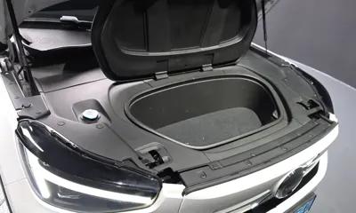 Volvo C40 2023, 50577 км, за 25928.84 USD - фото 6