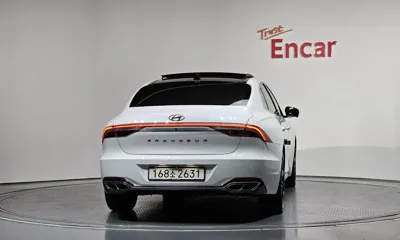 Hyundai Grandeur 2022, 72635 км, за 19495.54 USD