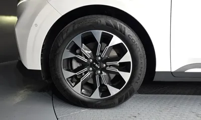 Kia Canival 2023, 17637 км, за 25371.65 USD