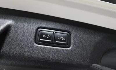 Kia Canival 2023, 17637 км, за 25371.65 USD - фото 20