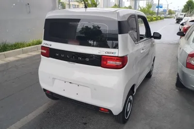 Wuling Hongguang MINIEV 2022, 27900 км, за 4721 USD - фото 6