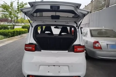 Wuling Hongguang MINIEV 2022, 27900 км, за 4721 USD - фото 22