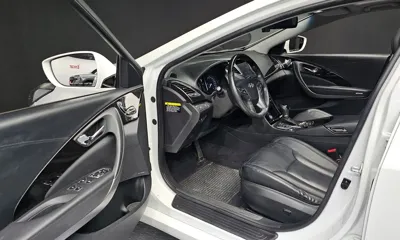 Hyundai Grandeur 2016, 88017 км, за 6742.47 USD - фото 11