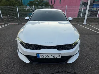 Kia K5 · 2023 год