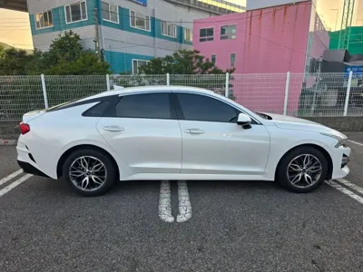 Kia K5 2023, 56064 км, за 23419.22 USD