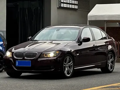 BMW 3 Series (Import) · 2010 год