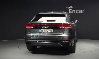 Audi Q8 2022, 42835 км, за 98463.96 USD