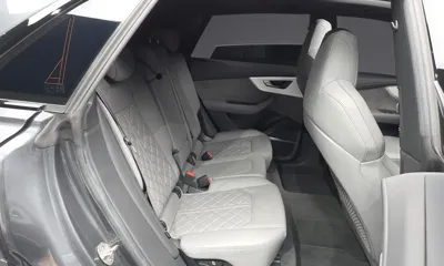 Audi Q8 2022, 42835 км, за 98463.96 USD - фото 11