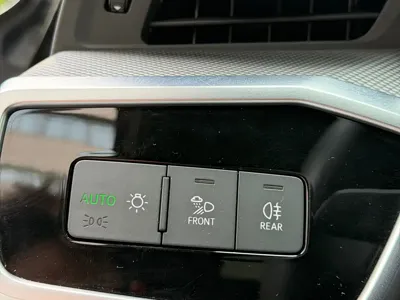 Audi A6L 2019, 112000 км, за 22071.91 USD - фото 17