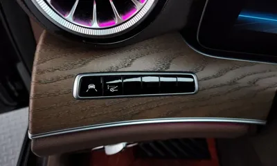 Mercedes-Benz E-Class 2019, 111875 км, за 16083.86 USD - фото 29